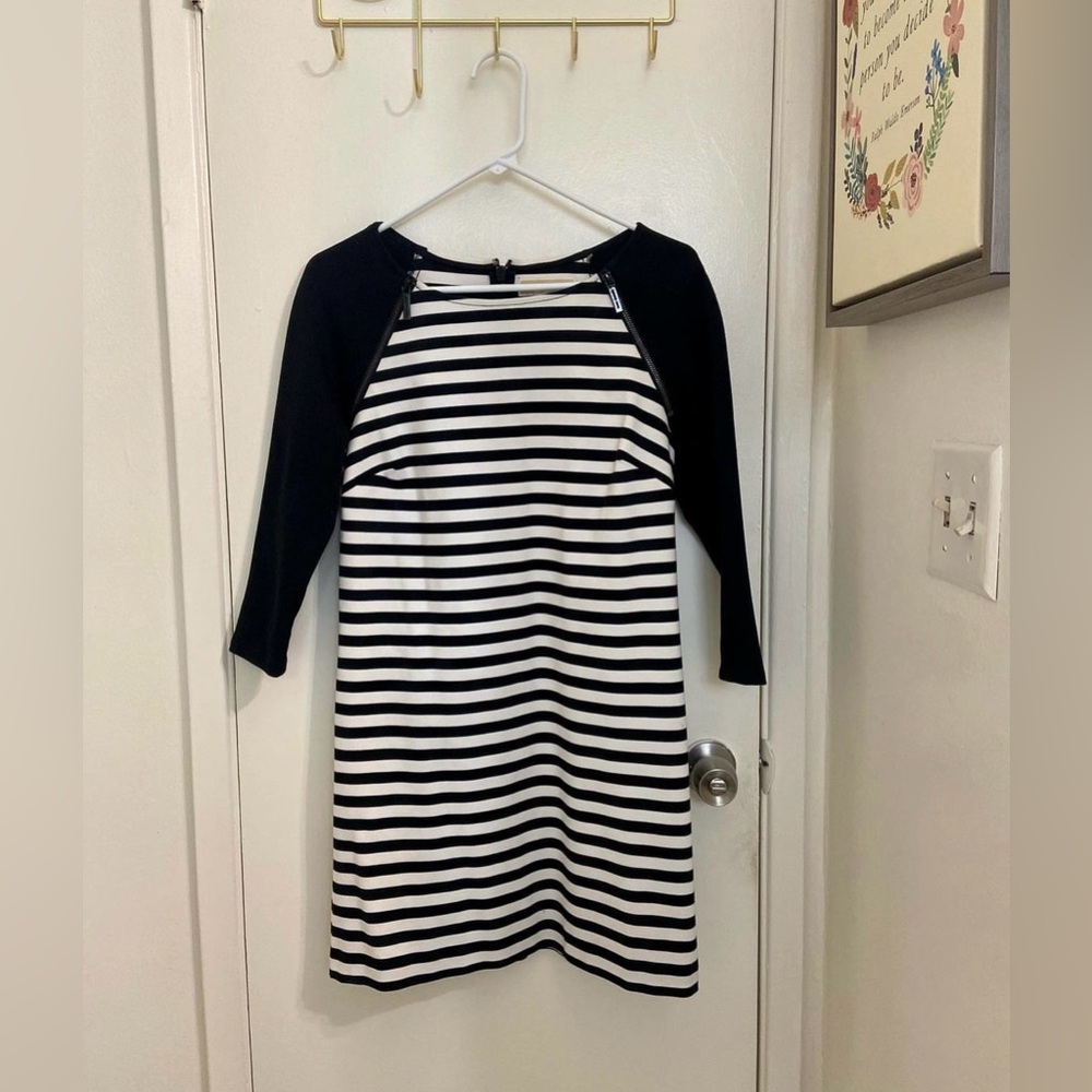 MICHAEL Michael Kors Black and White Stripped Dress Size 6